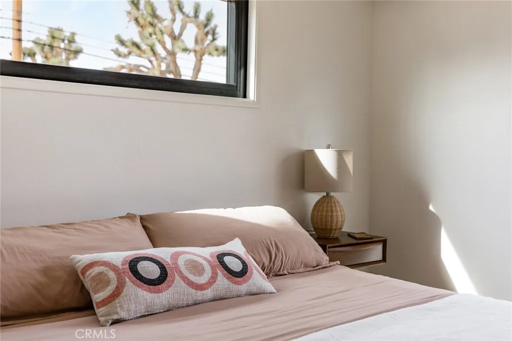 7422 Joshua, Yucca Valley, California 92284 home-pic-28