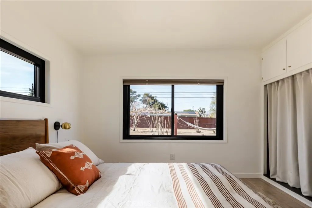 7422 Joshua, Yucca Valley, California 92284 home-pic-19