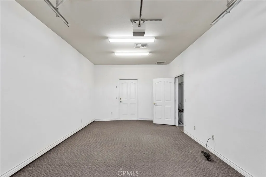 19265 Kanbridge, Apple Valley, California 92308 home-pic-28