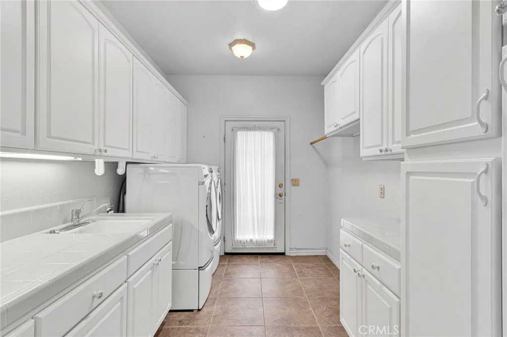 19265 Kanbridge, Apple Valley, California 92308 home-pic-21