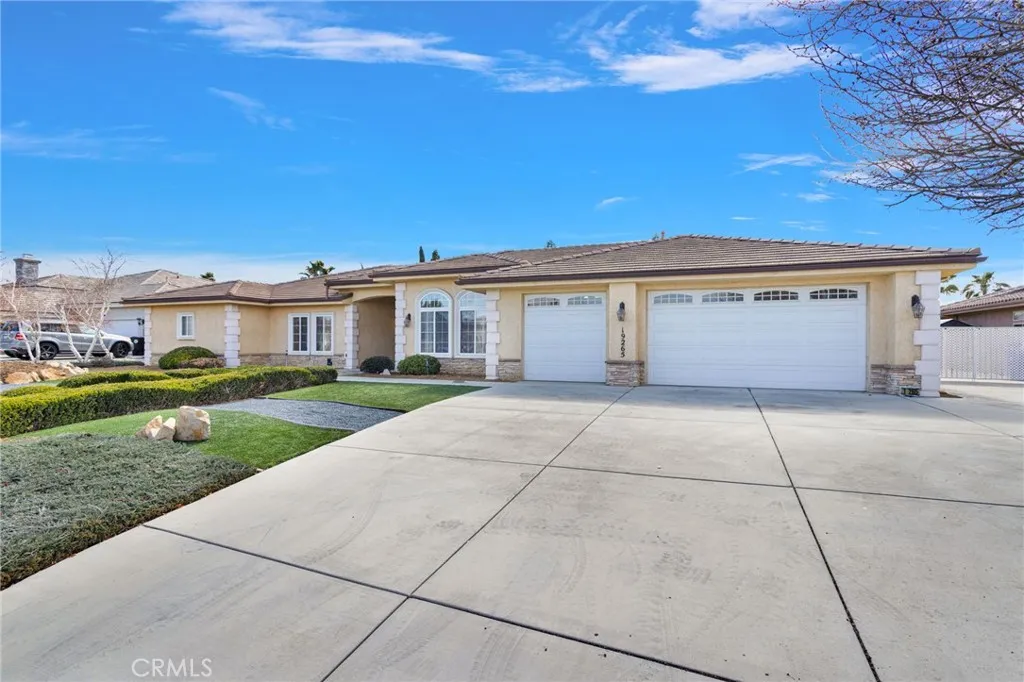 19265 Kanbridge, Apple Valley, California 92308 home-pic-6