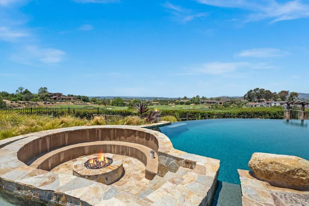8287 Run Of The Knolls, San Diego, California 92127 home-pic-63