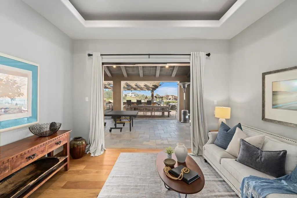 8287 Run Of The Knolls, San Diego, California 92127 home-pic-36