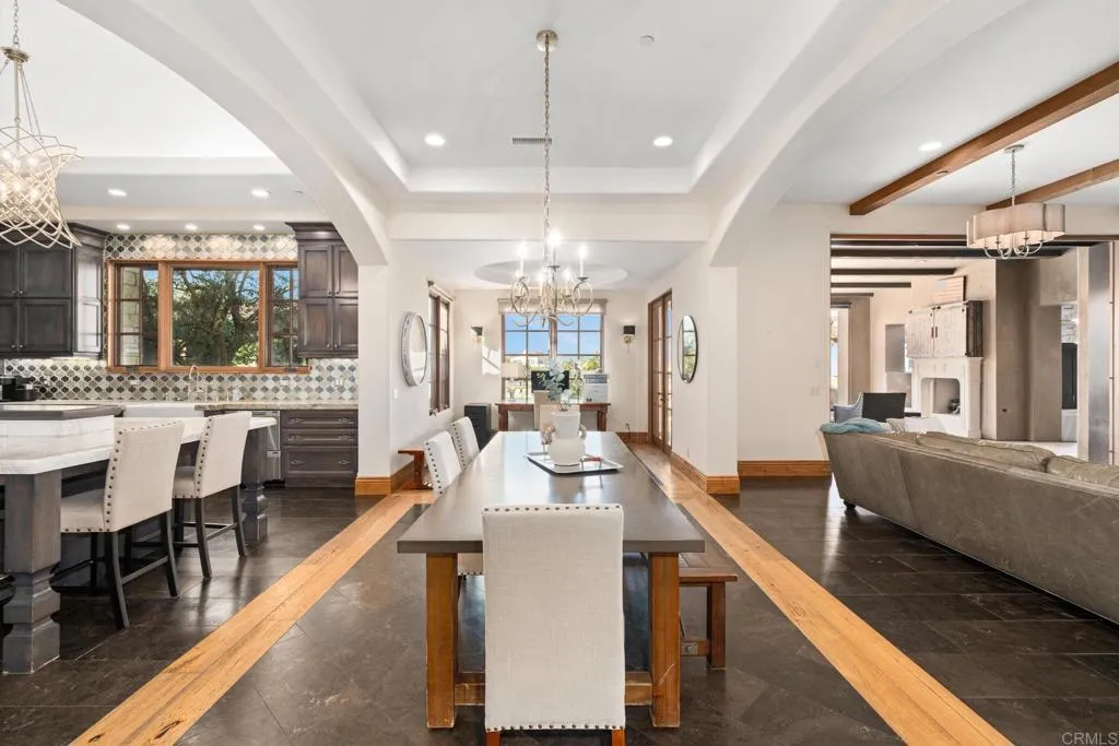8287 Run Of The Knolls, San Diego, California 92127 home-pic-12