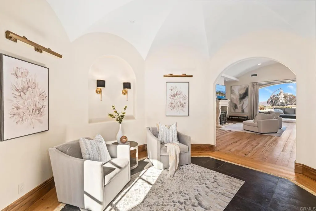 8287 Run Of The Knolls, San Diego, California 92127 home-pic-21