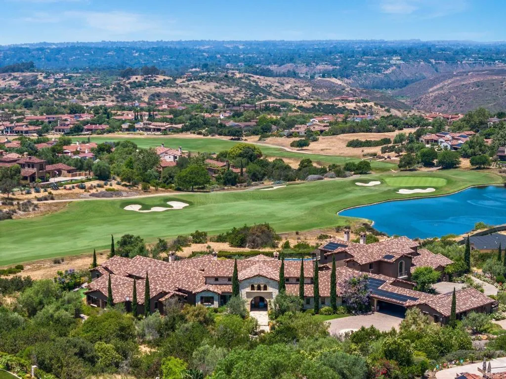 8287 Run Of The Knolls, San Diego, California 92127 home-pic-1