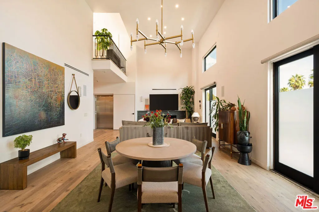 1333 Beverly Green Drive 301, Los Angeles, California 90035 home-pic-10