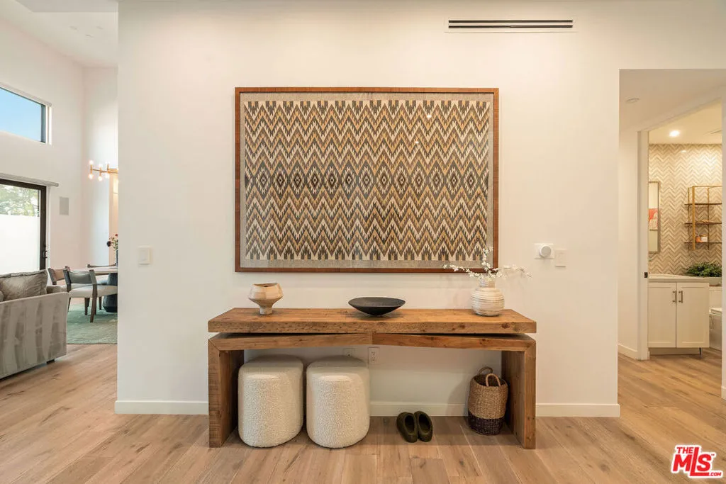 1333 Beverly Green Drive 301, Los Angeles, California 90035 home-pic-19
