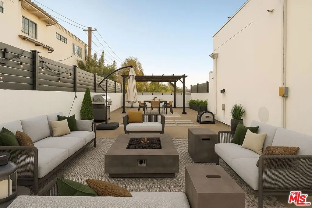 1333 Beverly Green Drive 301, Los Angeles, California 90035 home-pic-39
