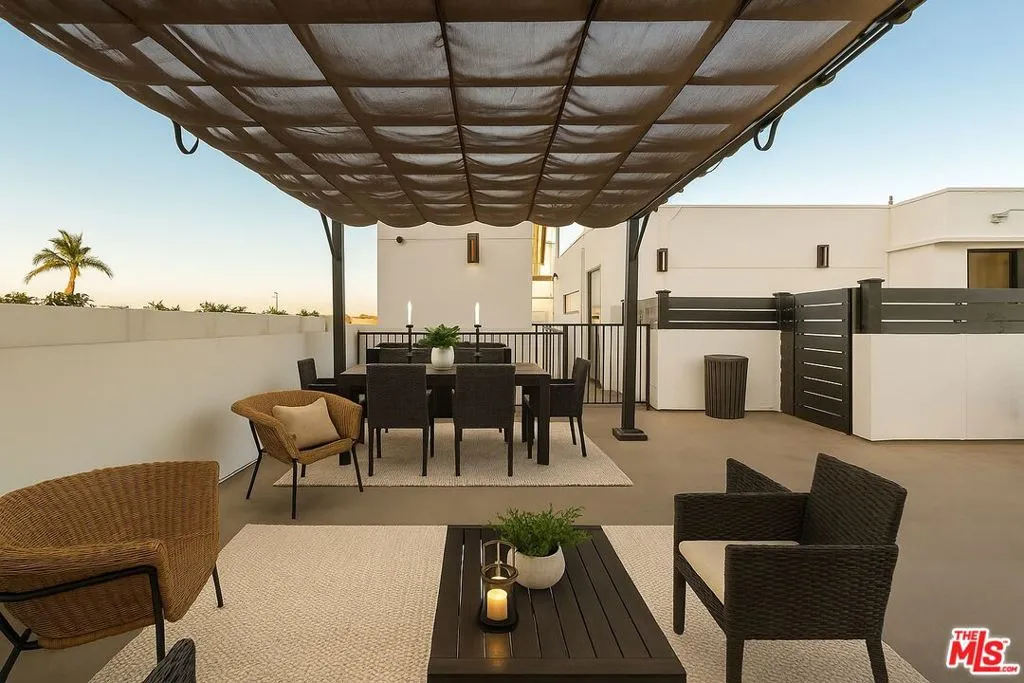 1333 Beverly Green Drive 301, Los Angeles, California 90035 home-pic-40