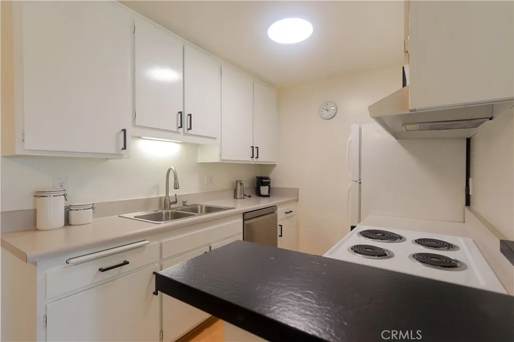 424 N Bellflower, Long Beach, California 90814 home-pic-18