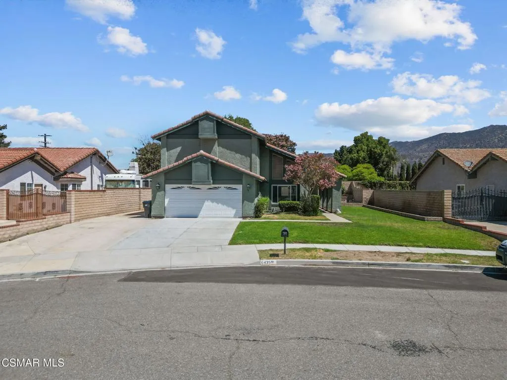 6435 Hazel Circle, Simi Valley, California 93063 home-pic-1