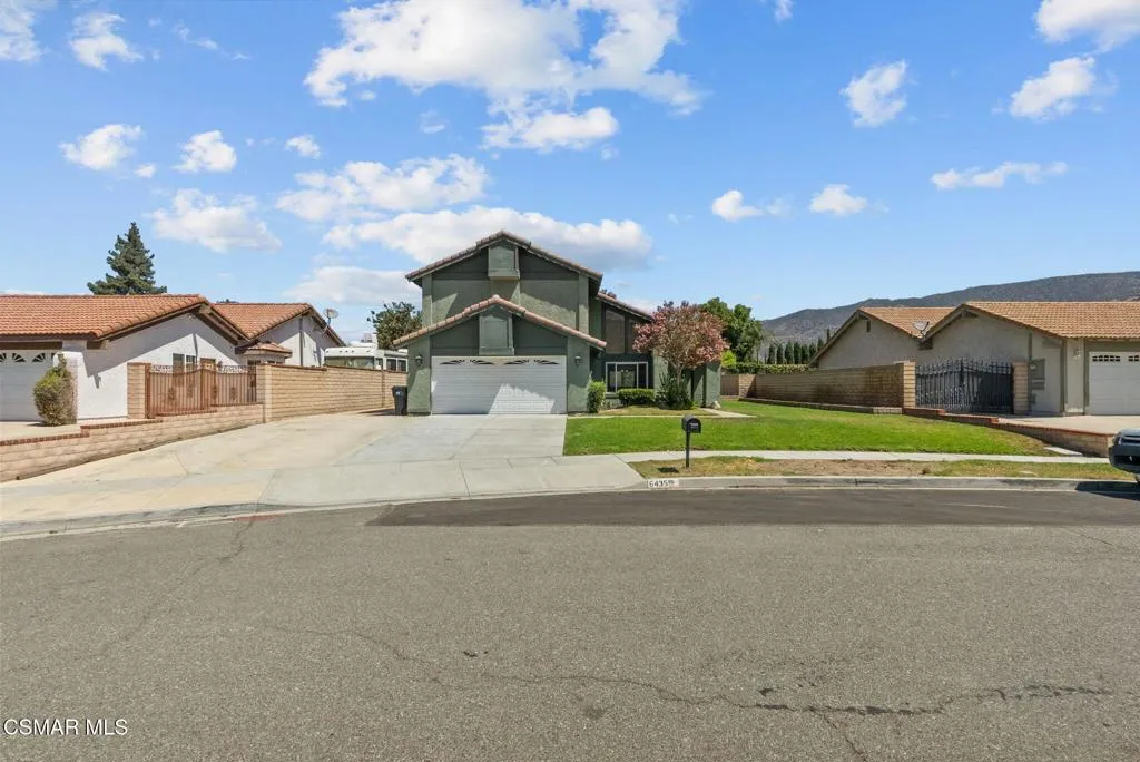 6435 Hazel Circle, Simi Valley, California 93063 home-pic-47