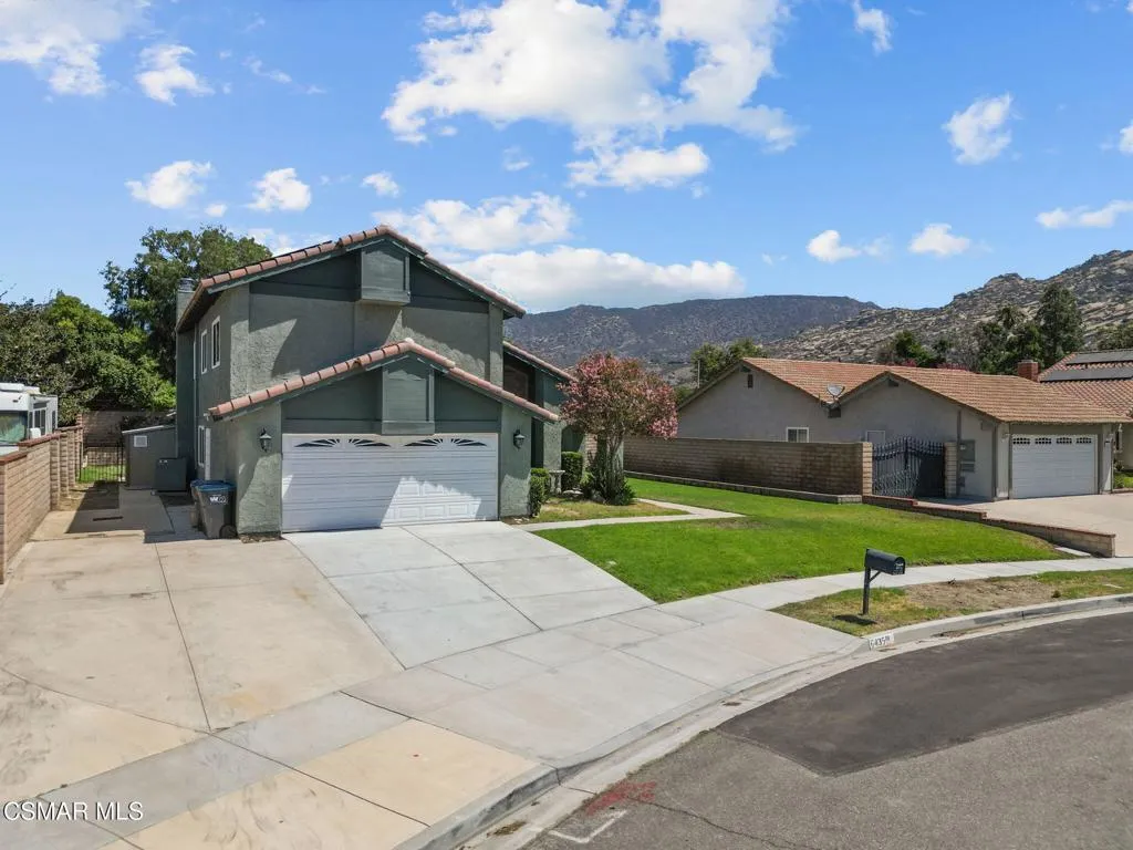 6435 Hazel Circle, Simi Valley, California 93063 home-pic-50