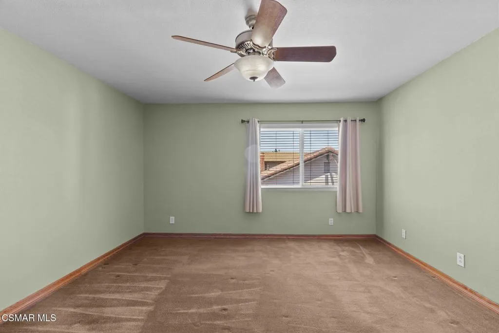 6435 Hazel Circle, Simi Valley, California 93063 home-pic-30