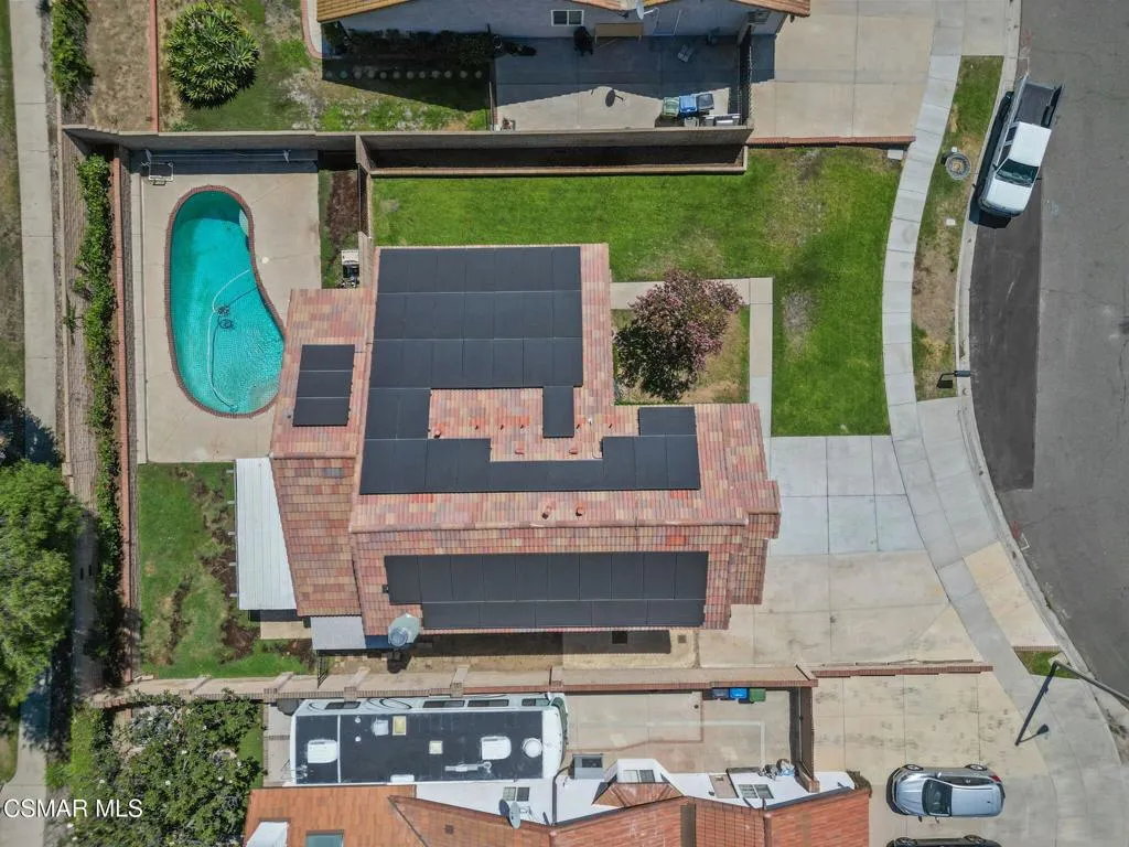 6435 Hazel Circle, Simi Valley, California 93063 home-pic-4