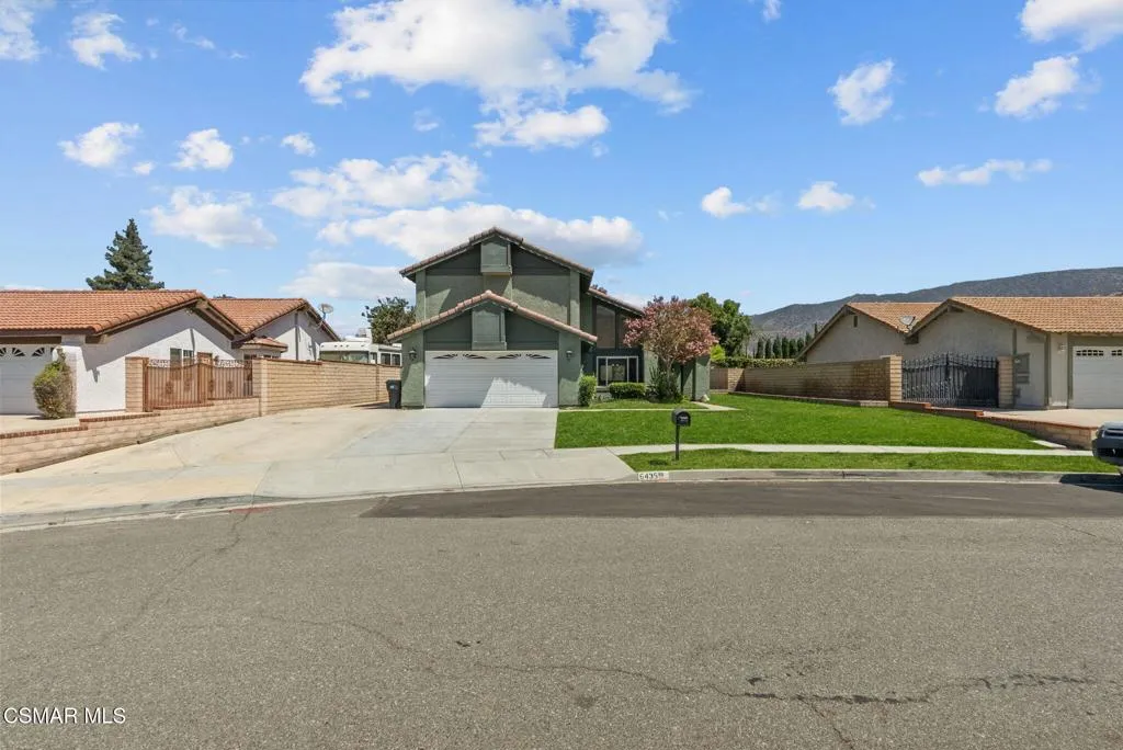 6435 Hazel Circle, Simi Valley, California 93063 home-pic-58