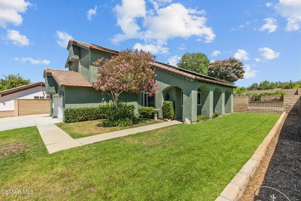 6435 Hazel Circle, Simi Valley, California 93063 home-pic-46