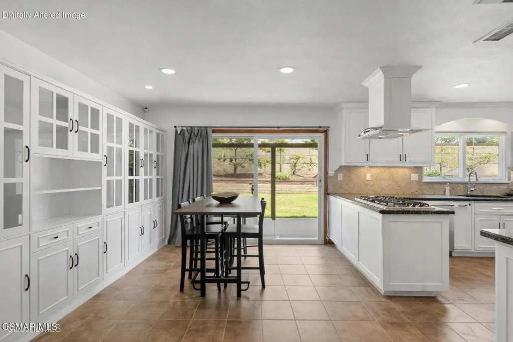6435 Hazel Circle, Simi Valley, California 93063 home-pic-23