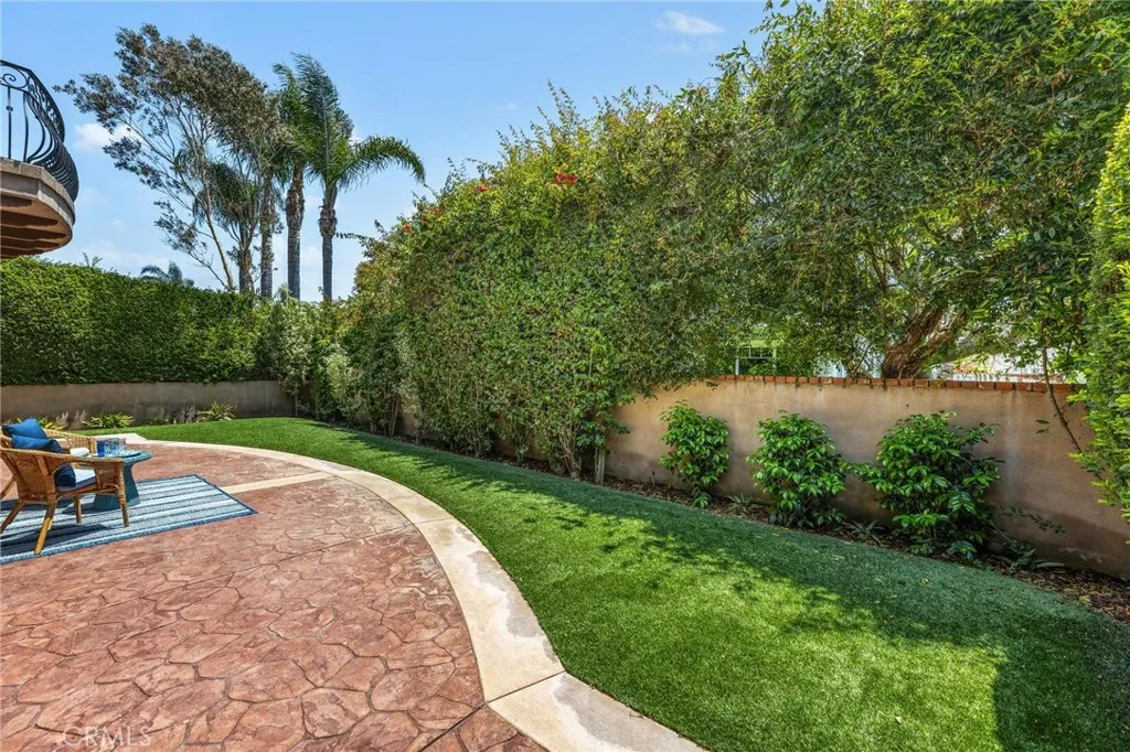 2012 Robinson Street, Redondo Beach, California 90278 home-pic-14