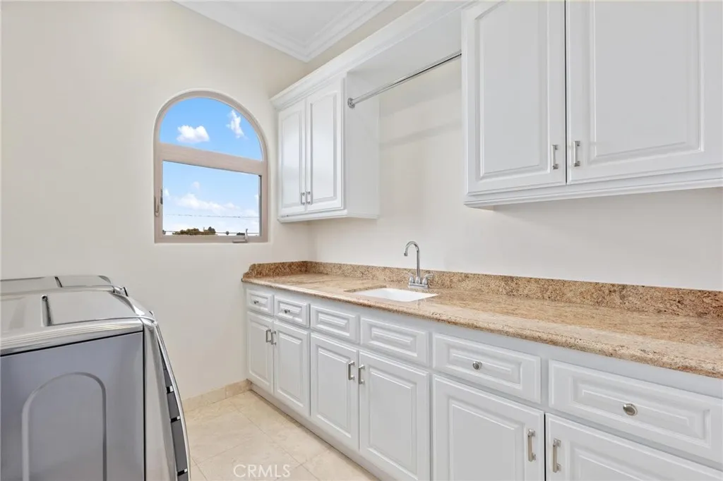 2012 Robinson Street, Redondo Beach, California 90278 home-pic-48