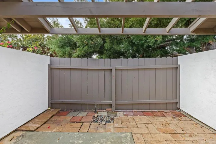 3422 Seabreeze Walk, Oceanside, California 92056