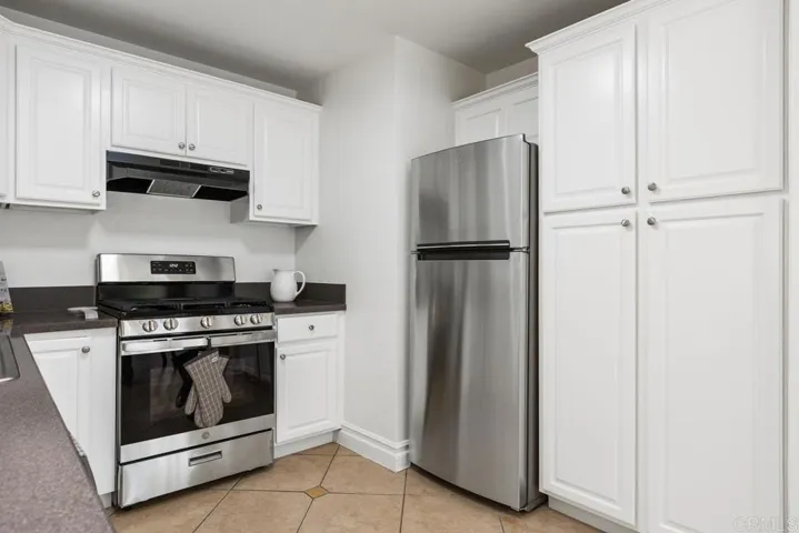3422 Seabreeze Walk, Oceanside, California 92056