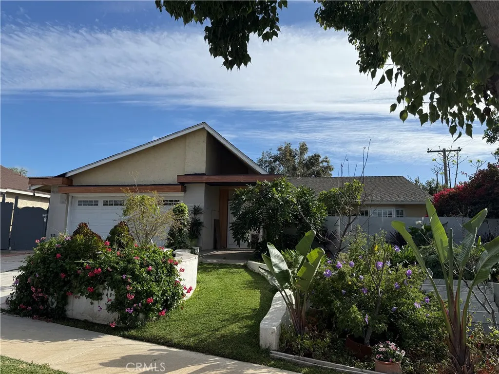 418 Del Monte W, Fullerton, California 92832 home-pic-1