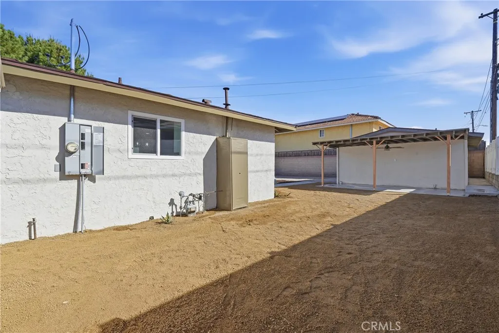 536 E 220th, Carson, California 90745 home-pic-36