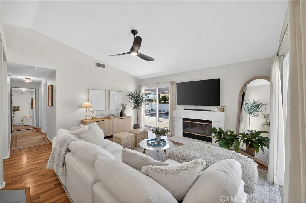 30514 Southern Cross Road, Temecula, California 92592 home-pic-34