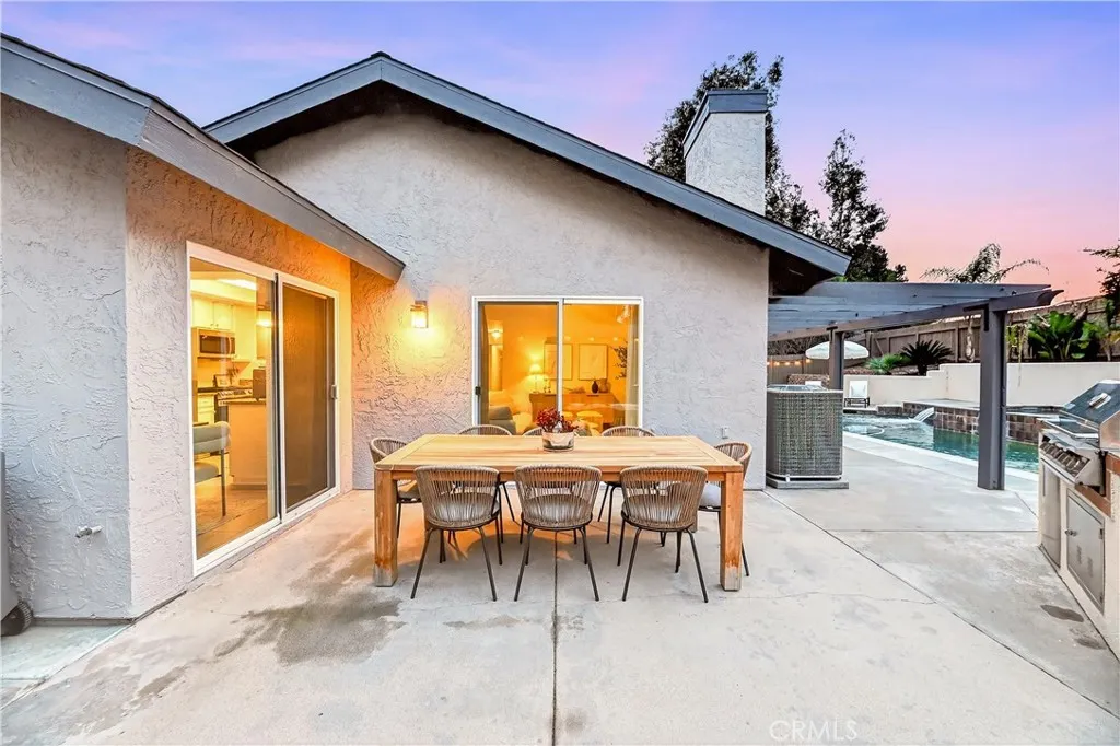30514 Southern Cross Road, Temecula, California 92592 home-pic-11