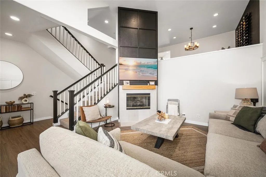 6237 Surfcove, Huntington Beach, California 92648 home-pic-3