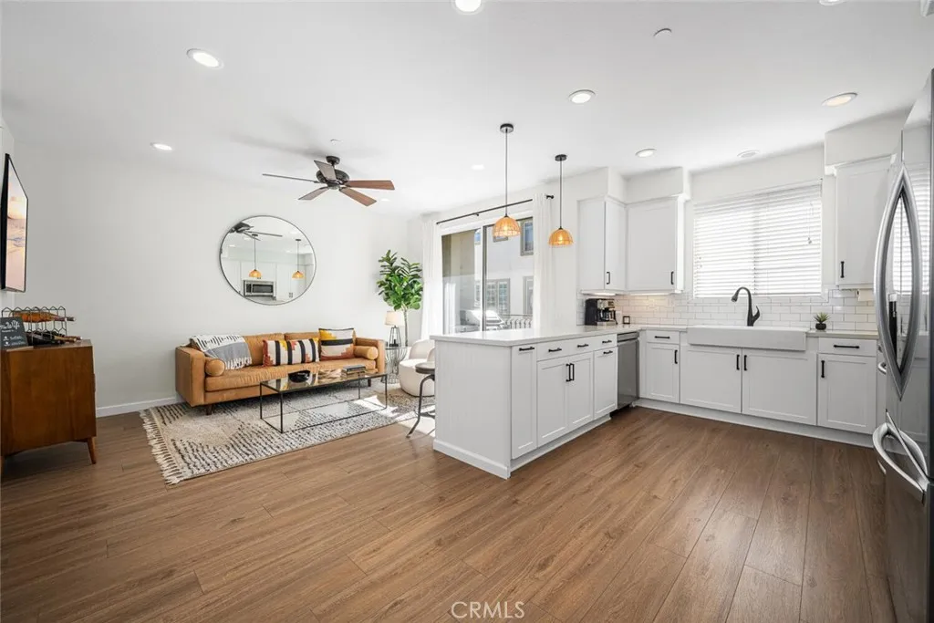 6237 Surfcove, Huntington Beach, California 92648 home-pic-11