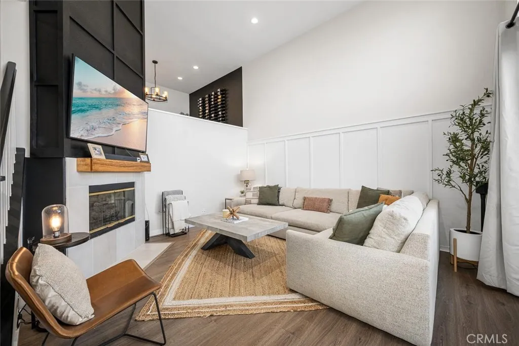6237 Surfcove, Huntington Beach, California 92648 home-pic-1