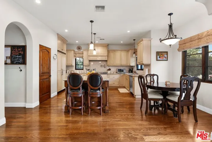 3522 S Barrington Avenue, Los Angeles, California 90066