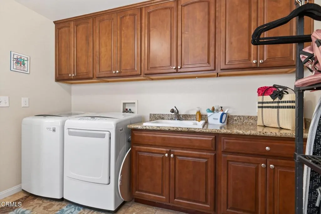 271 E Fiesta Green, Port Hueneme, California 93041 home-pic-20