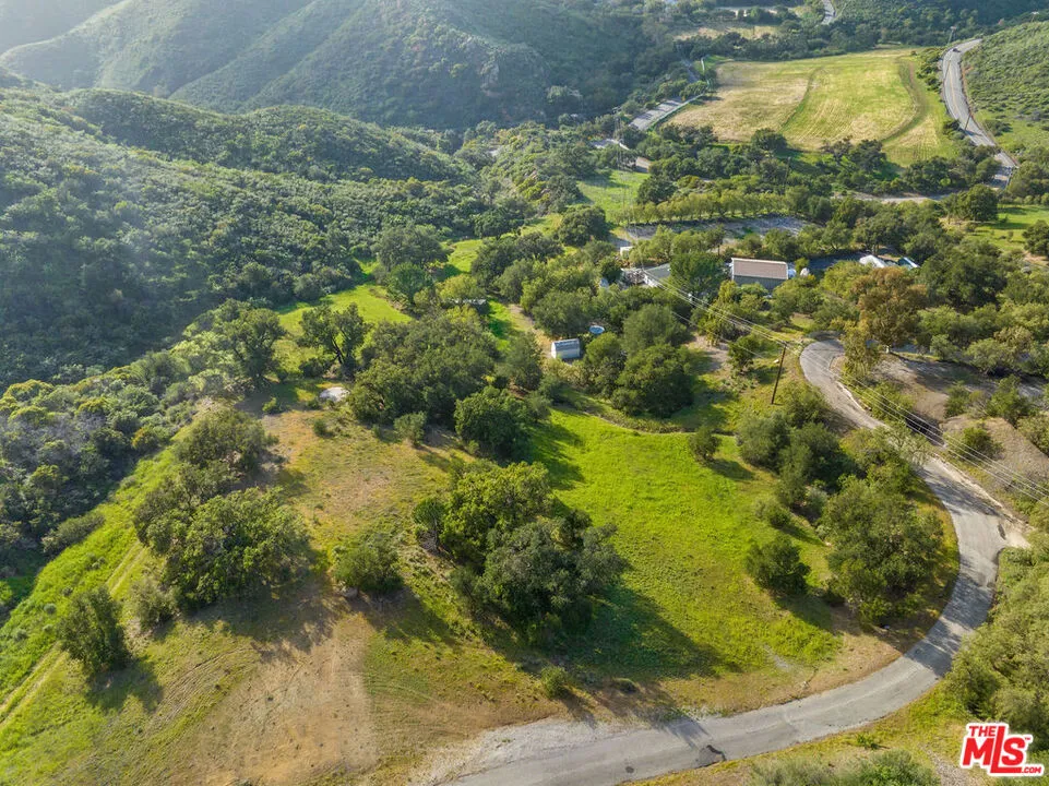 12310 Yerba Buena Road, Malibu, California 90265 home-pic-22