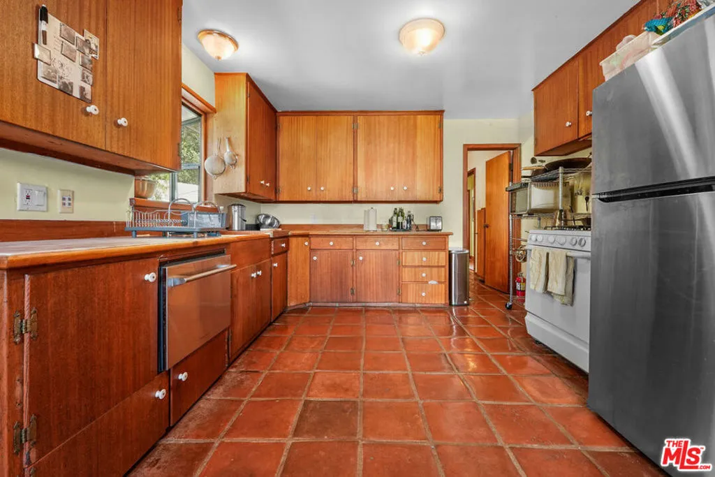 12310 Yerba Buena Road, Malibu, California 90265 home-pic-7