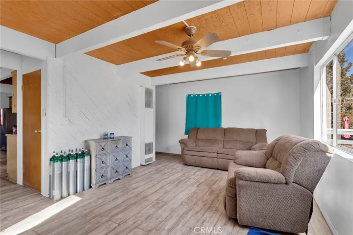 150 Los Angeles, Sugarloaf, California 92386 — photo 5