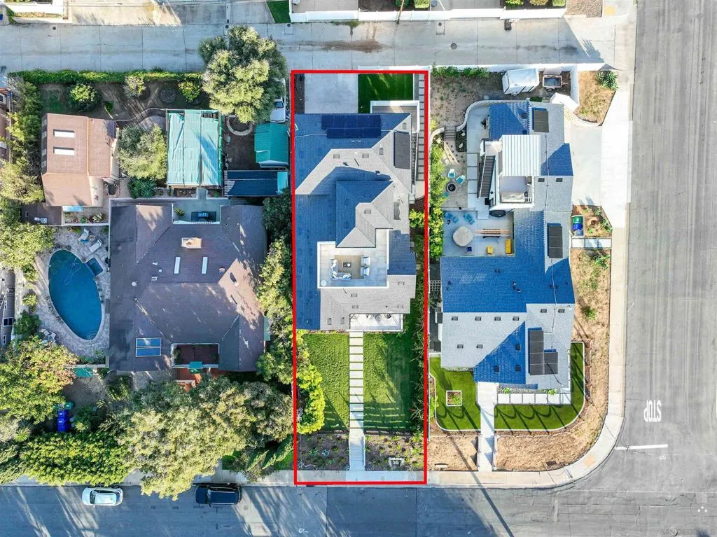2113 2115 Frankfort St, San Diego, California 92110 home-pic-27