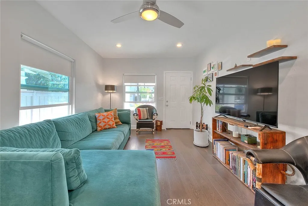 256 Falcon, Long Beach, California 90802 home-pic-11
