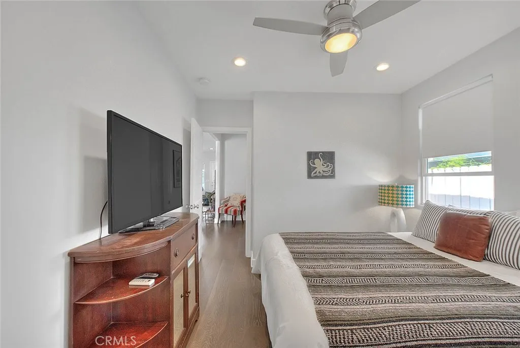 256 Falcon, Long Beach, California 90802 home-pic-36