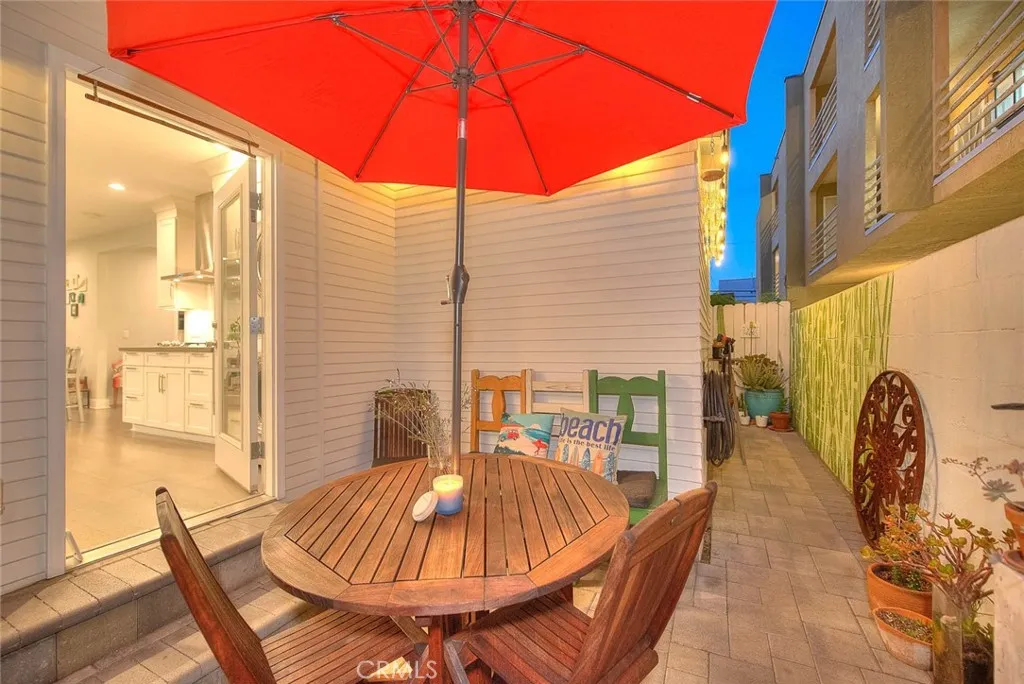 256 Falcon, Long Beach, California 90802 home-pic-42