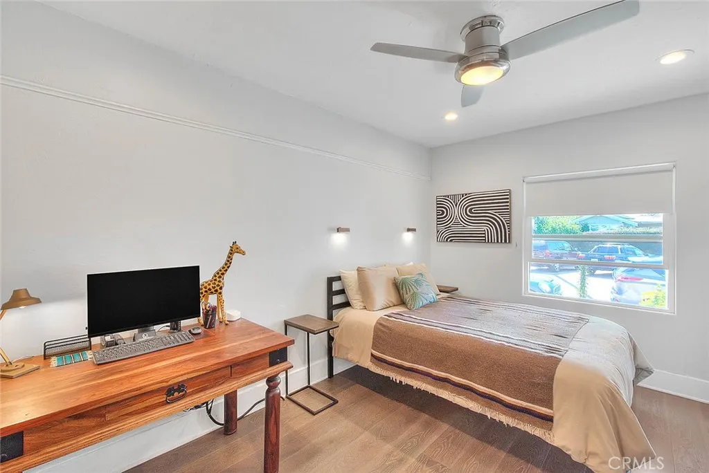 256 Falcon, Long Beach, California 90802 home-pic-25