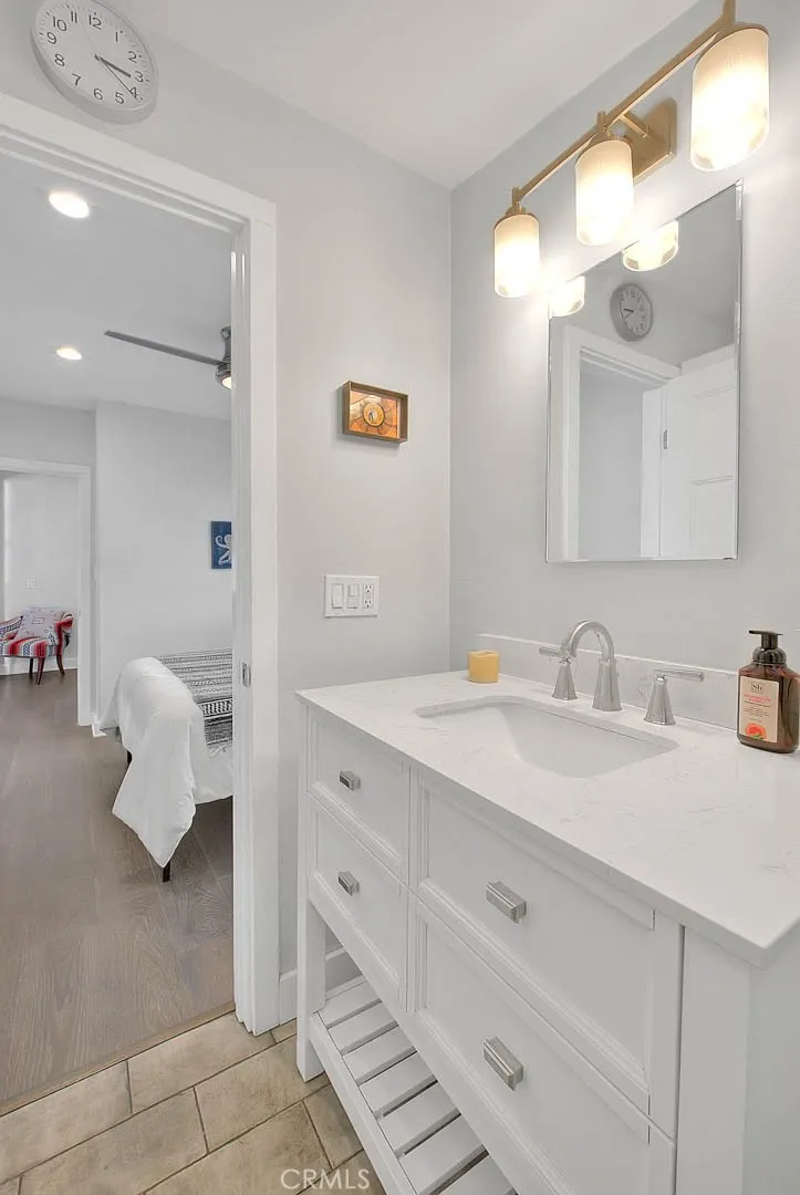 256 Falcon, Long Beach, California 90802 home-pic-31