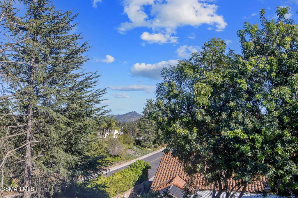 2026 Stonehill Circle, Thousand Oaks, California 91360 home-pic-44