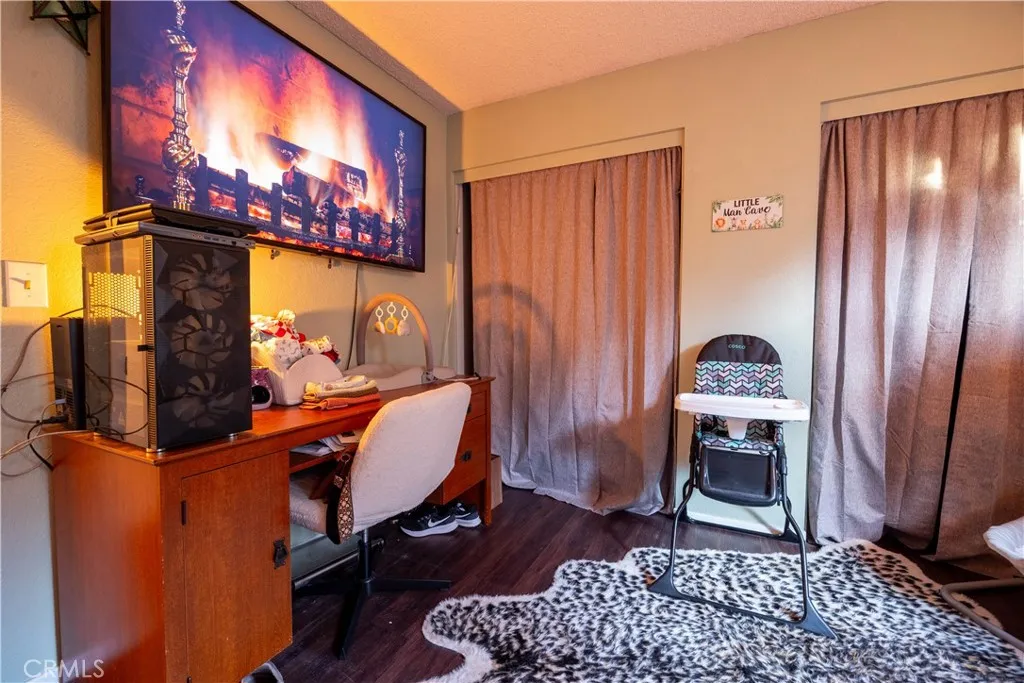 1543 Hanford, Redlands, California 92374 home-pic-15