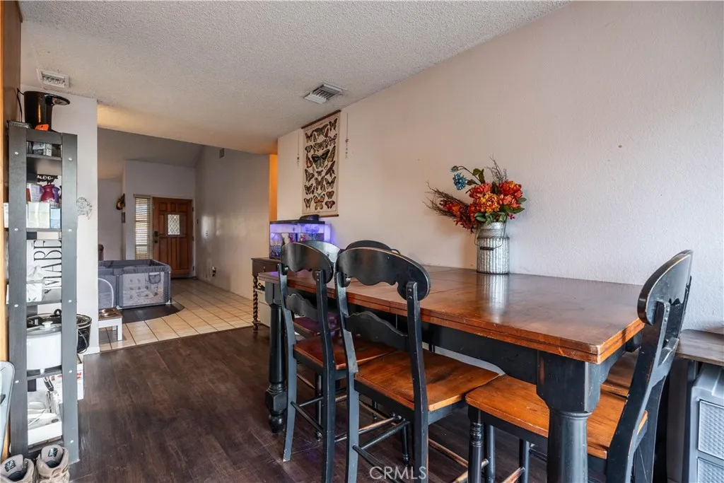 1543 Hanford, Redlands, California 92374 home-pic-6