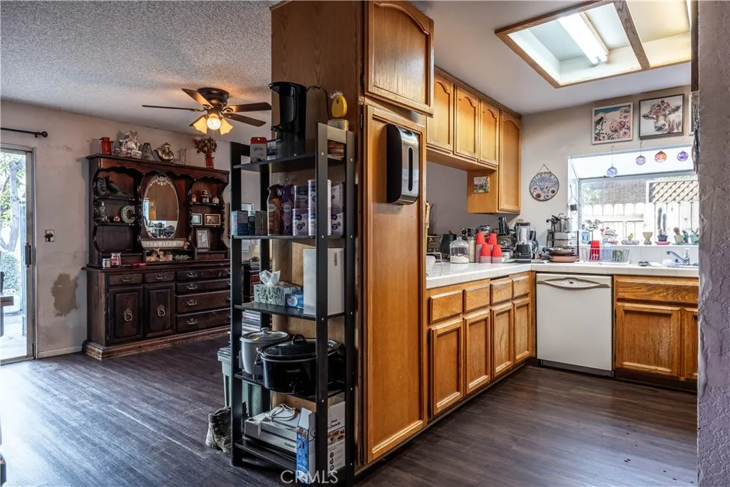 1543 Hanford, Redlands, California 92374 home-pic-7