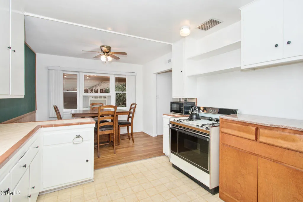 6425 Columbus Avenue, Los Angeles, California 91411 home-pic-8
